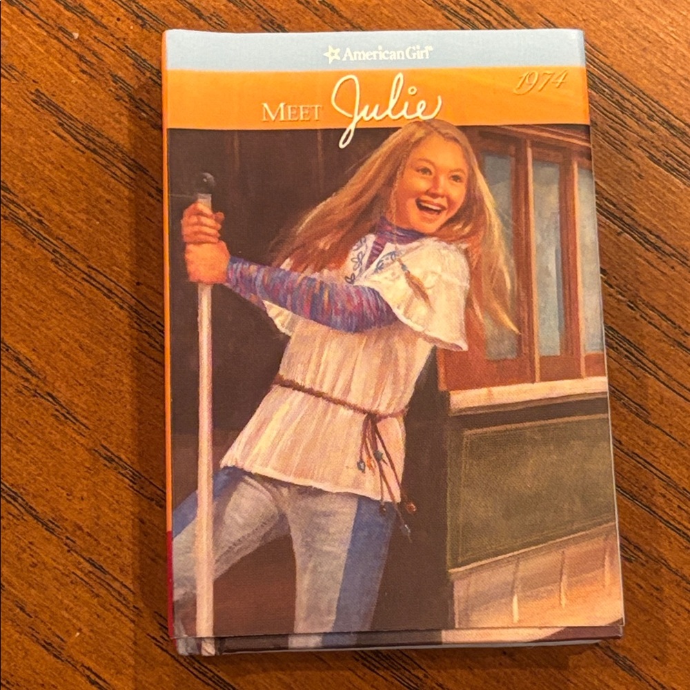 American Girl Doll Mini Julie Doll & Book - Picture 6 of 7